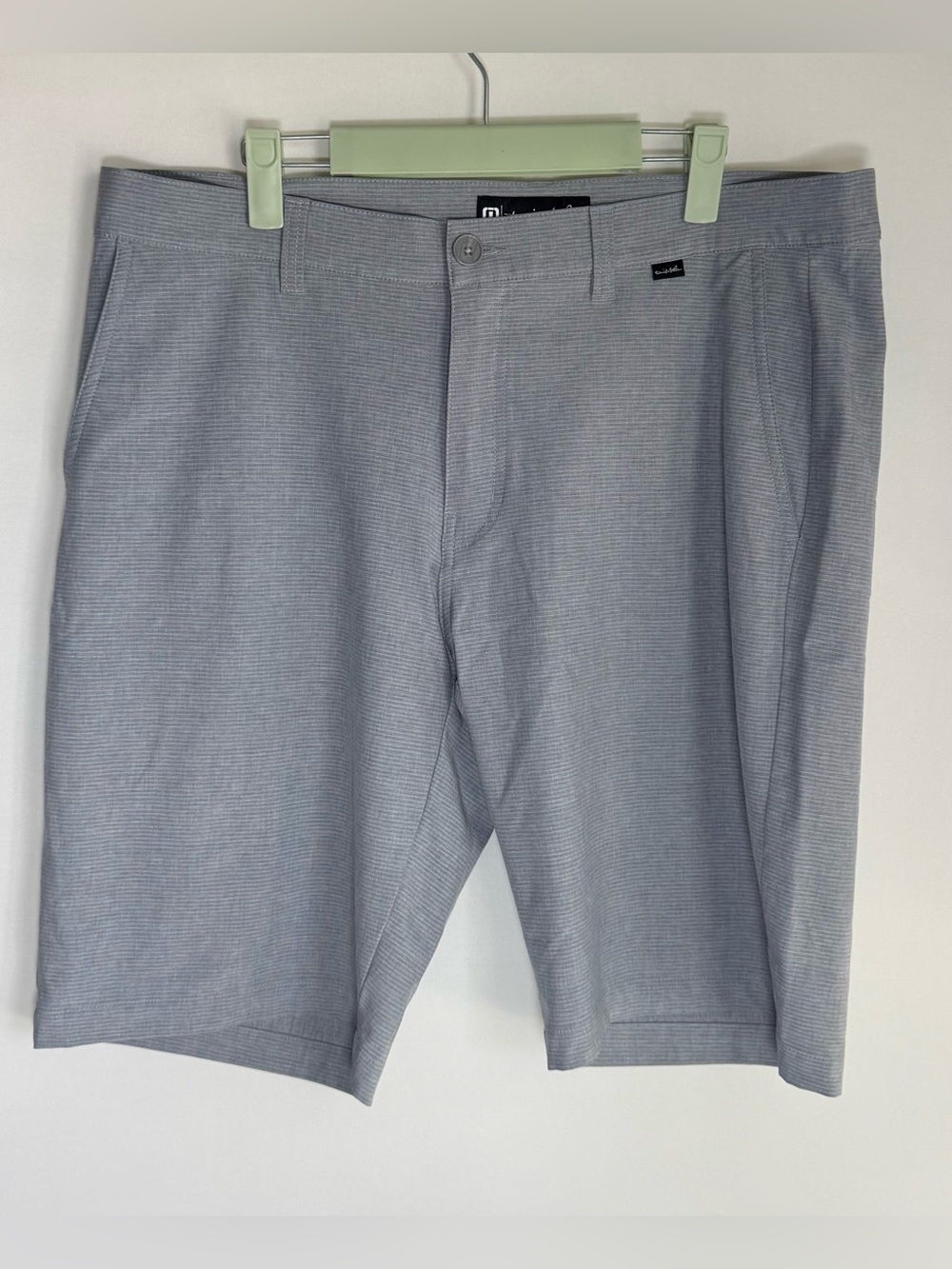 Travis Mathew shorts • Men’s size 36